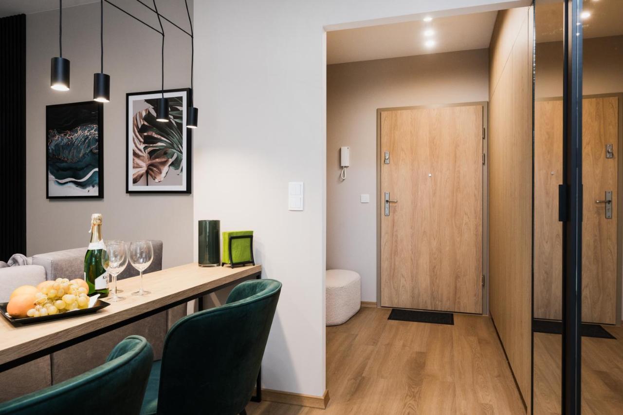 Tauron Arena Apartment With Garage - Krakow Lema Eksteriør billede
