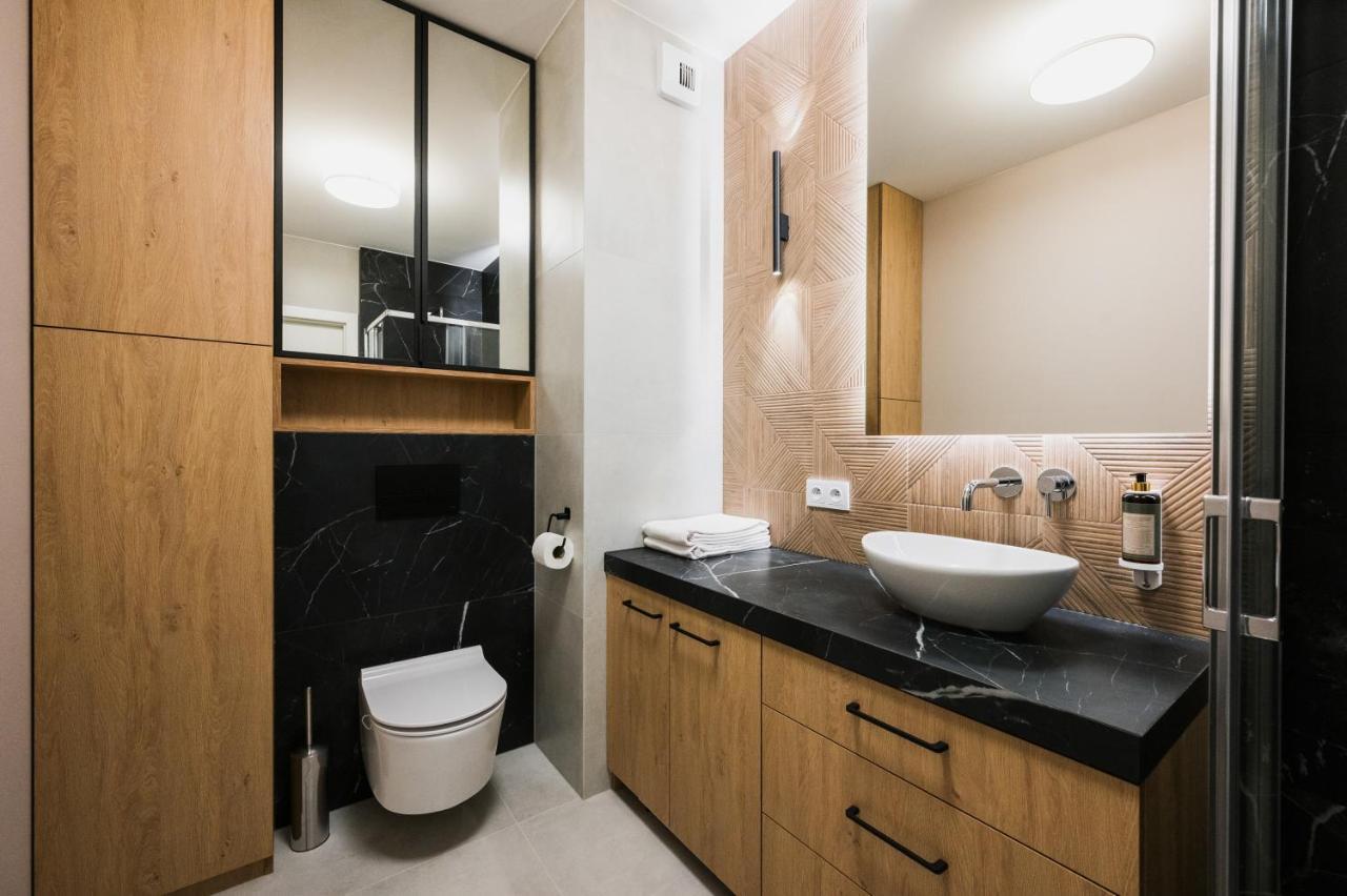 Tauron Arena Apartment With Garage - Krakow Lema Eksteriør billede
